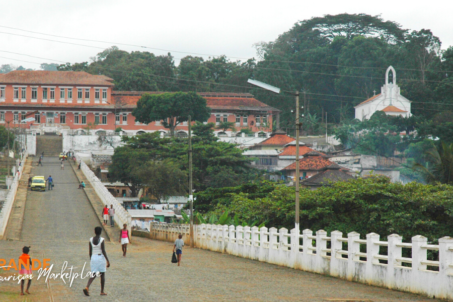 Nordeste de São Tomé: À descoberta da Roça Rio do Ouro e da Lagoa Azul